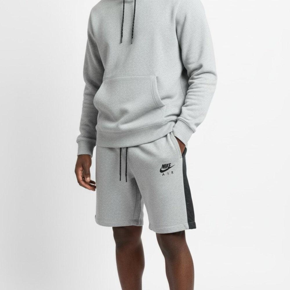 Nike Men's Athletic Shorts in Gray and Black